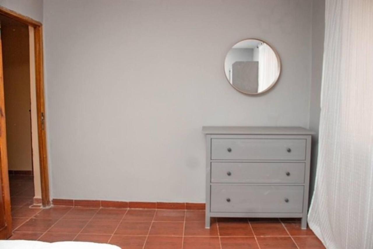 Fully Aircondition 3Bed Villa- A C- Wifi- Hotwater Freetown Exterior photo