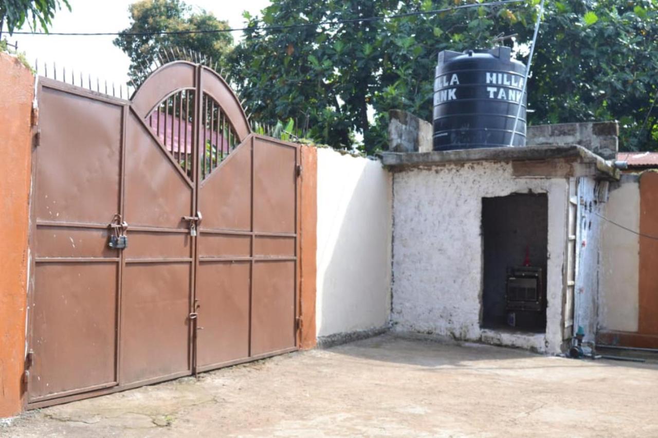 Fully Aircondition 3Bed Villa- A C- Wifi- Hotwater Freetown Exterior photo